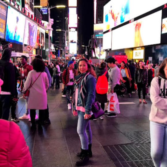 Meet your Posher, Euzelyn - Picture 1 of 1